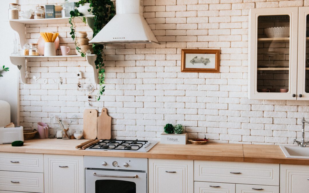 Geef je Keuken een Facelift: Keukenkastjes Laten Spuiten